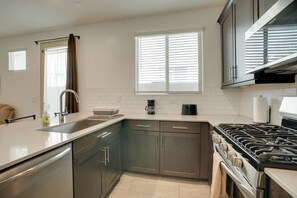 Interior - 9 Mi to Westgate: Wfh-friendly Apt in Tolleson! (Tolleson)