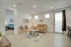 Interior - 9 Mi to Westgate: Wfh-friendly Apt in Tolleson! (Tolleson)