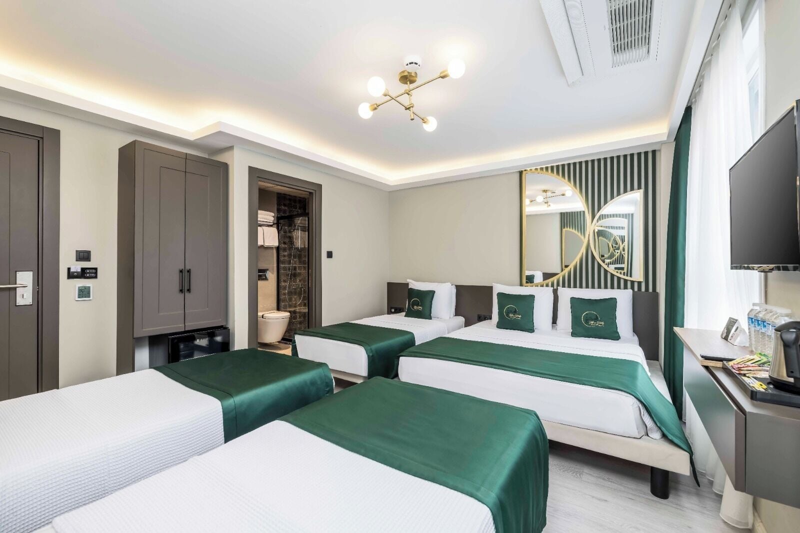 Comfort-Vierbettzimmer, Stadtblick, Erdgeschoss