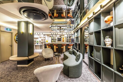 Sistina Old City Hotel