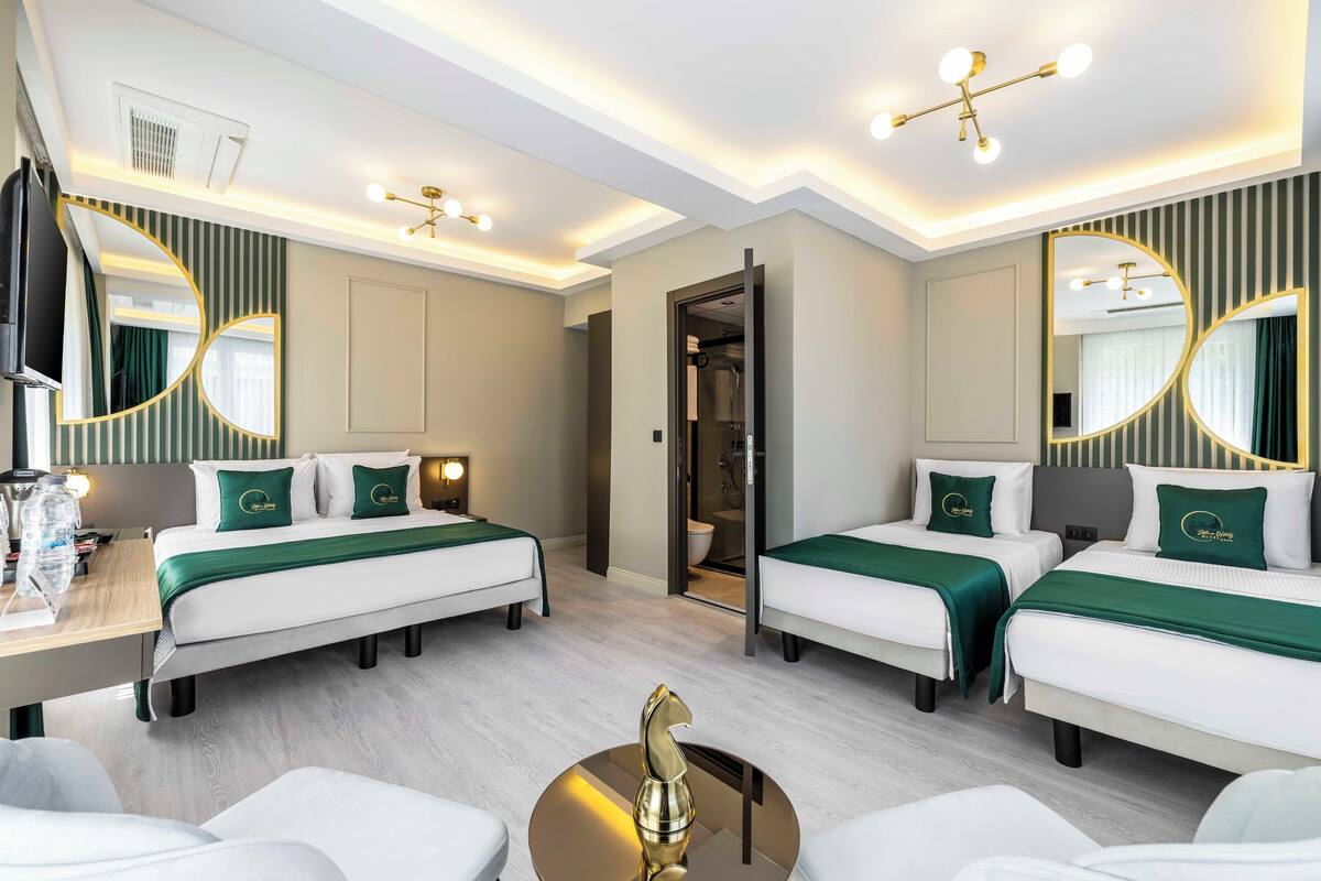 Chambre Quadruple Supérieure, vue ville