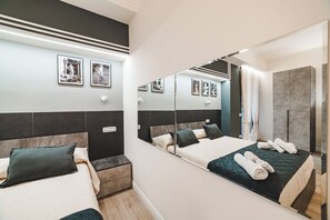 In-room safe, soundproofing, free WiFi - Monteverde Vatican (Rome)