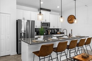 Apartment | 4 bedrooms, Internet