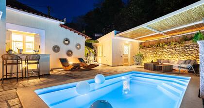The Secret Garden - Courtyard Private Pool Villa
