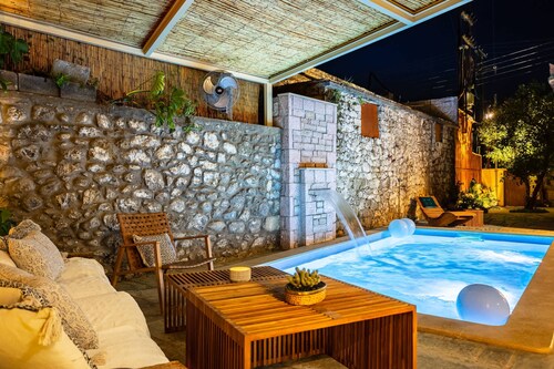 The Secret Garden - Courtyard Private Pool Villa