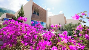 Exterior - Whisky Green Coast Hotel & Apartments (Himare)