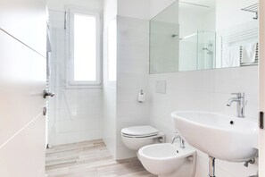 Bathroom - Two-room Apartment Scola 12 (Gabicce Mare)