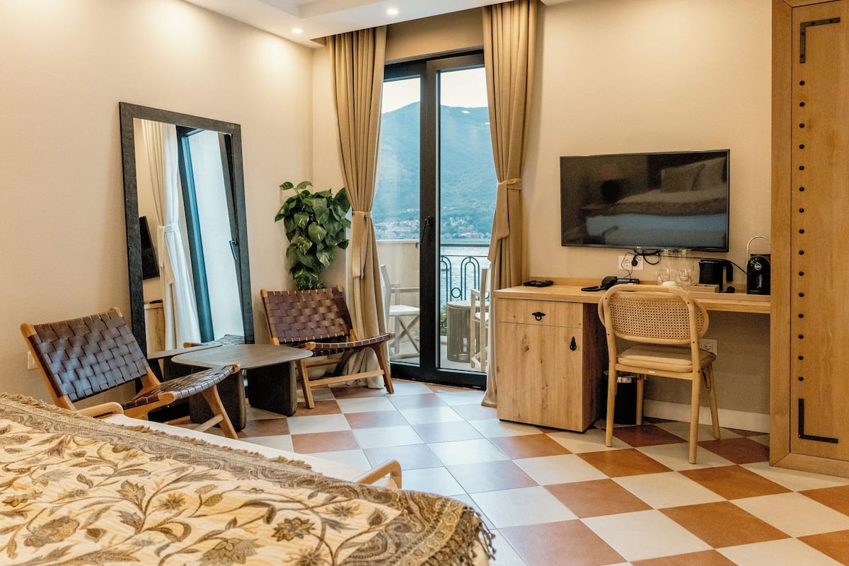 Phòng đôi Deluxe, ban công, quang cảnh biển | Quang cảnh ban công