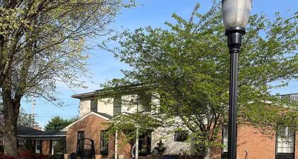 Stylish In-law apt in Frederick