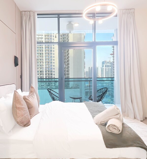 Interior - Luxury 2BR in Merano Tower Stunning City Views (Dubai)