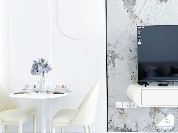 Apartment (0 Bedroom) | Interior