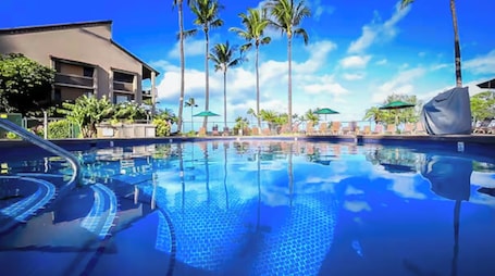Pool. Steps from Beach! - Luana Kai C210