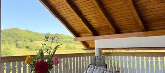 Casa Danciu Fanate – Tradiție, liniște și ospitalitate în inima naturii