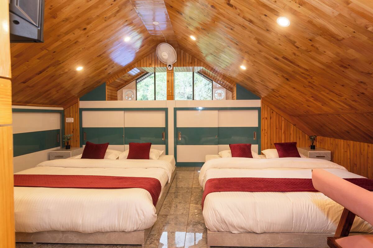 Family Wooden Suite with Terrace | Desk, free WiFi, bed sheets