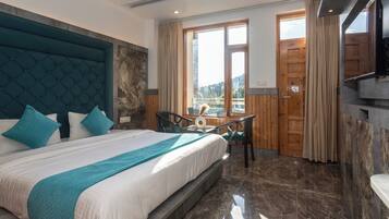 Deluxe Mountain view with Balcony | Mountain view