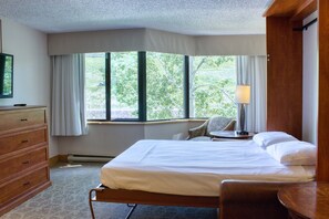 1 bedroom, iron/ironing board, WiFi, bed sheets - 1 Bedroom Condo, Perfect Location #303 with Pool and Hot Tub (Crested Butte)