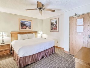 1 غرفة نوم ومكواة/لوح كي وواي فاي وملاءات أسرّة