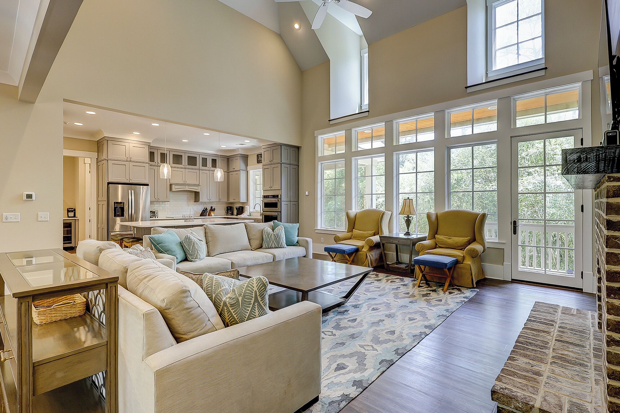 TV connectée, table de tennis de table