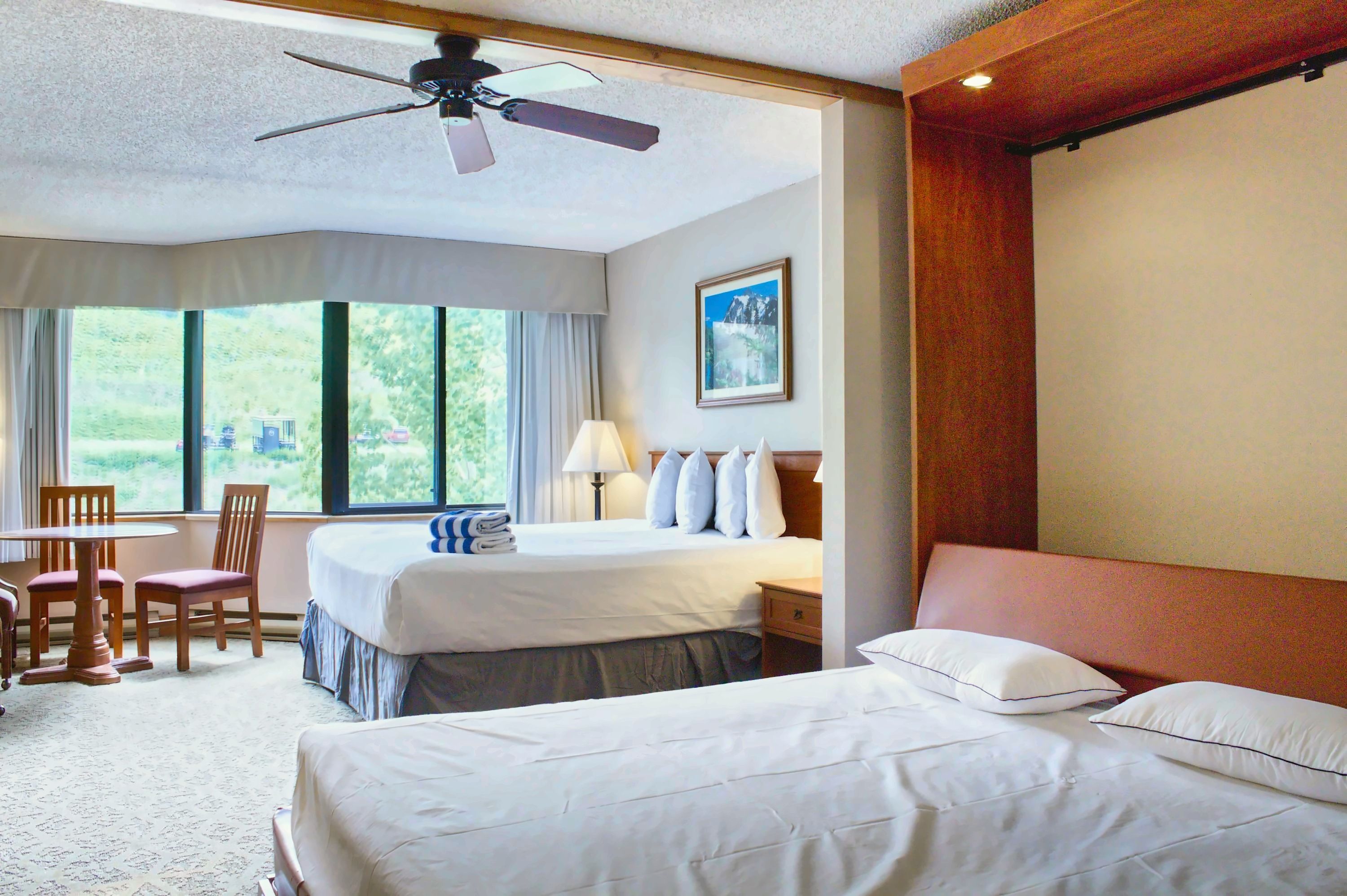 King Murphy Bed for extra sleeping space | Listed with @BookTraverse
