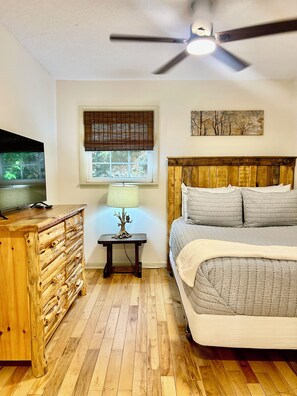 2 chambres, bureau, fer et planche à repasser, Wi-Fi gratuit