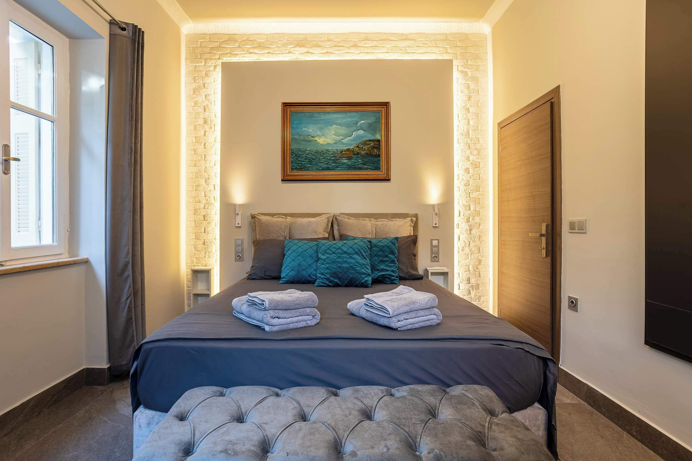 2 bedrooms, iron/ironing board, travel cot, WiFi