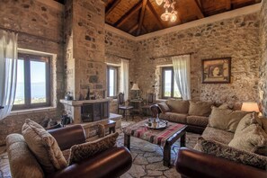 TV, fireplace, offices