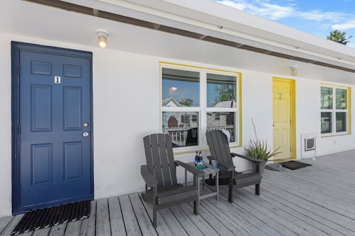 Goodland Condo | A Short Walk to Great Restaurants