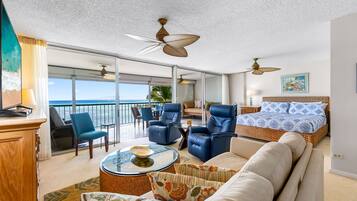 Apartamento, 1 habitación | Zona de estar | Una Smart TV