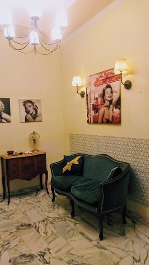 Interior - Rome COMFORT Apartment Metro C (Unknown)