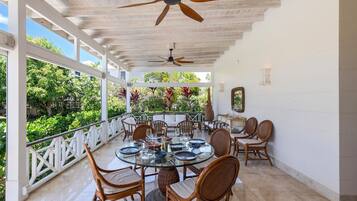 House, 3 Bedrooms | Outdoor dining