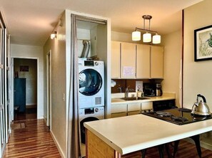 Condo, 1 Bedroom | Private kitchen | Fridge, oven, coffee/tea maker, toaster