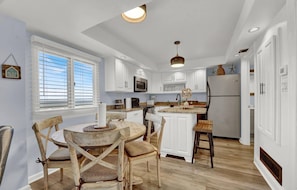 Dining - Pinnacle Port Penthouse #29 2 Bedroom Condo (Panama City Beach)