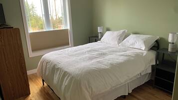 3 chambres, fer et planche Ă  repasser, Wi-Fi, draps fournis