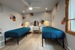 2 chambres, fer et planche à repasser, Wi-Fi gratuit, draps fournis