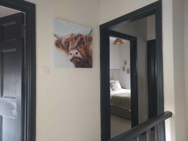 2 habitaciones, tabla de planchar con plancha y wifi gratis 