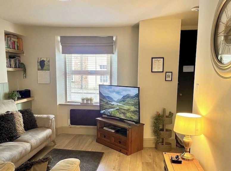Peaceful Parkside Townhouse - Walk Everywhere In Perth - Perth