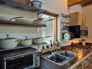 Mikrobølgeovn og kokeplater