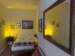 Family Quadruple Room | Iron/ironing board, free WiFi, bed sheets