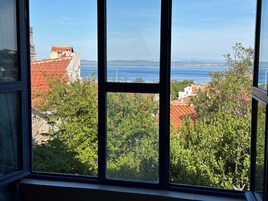 Comfort-Doppelzimmer, Meerblick | Bügeleisen/Bügelbrett, kostenloses WLAN, Bettwäsche