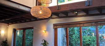 Turquoise Hideaway, a tranquil 3-bedroom home, with WiFi, in Noordhoek Cape Town