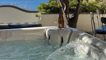 Idromassaggio all'aperto