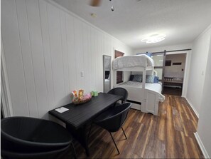 5 dormitorios, wifi gratis, ropa de cama y accesible en silla de ruedas