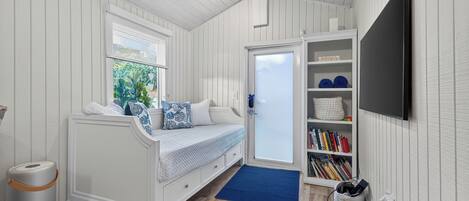 1 chambre, fer et planche Ă repasser, Wi-Fi, draps fournis