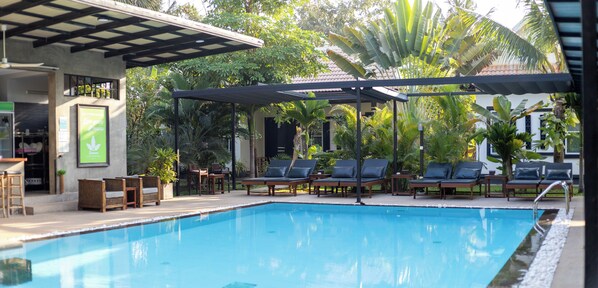 Alberca al aire libre 