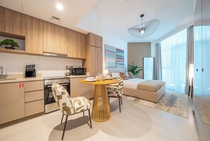 Studio, Balcony, City View | Private kitchen | Espresso maker - The Art of Living – Inspired Luxury Studio (Dubai)