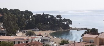 Apartment Balcony sea view 5 minutes walk from the sea