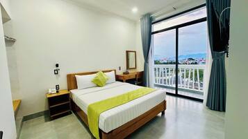 Superior Single Room, City View
