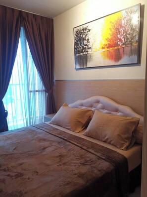 1 bedroom, desk, iron/ironing board, free WiFi - Pleasant1@Tifolia, Studio, cozy in Kelapa Gading (Daerah Khusus Ibukota Jakarta)