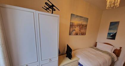 Castleton Hotel - Just For Adults