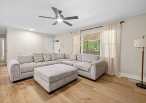 Smart TV - Forest Retreat: Cozy Getaway (Wake Forest)